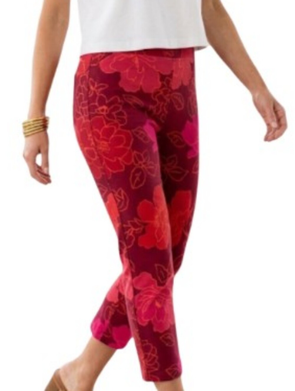 "Express" Worn Once! Gorgeous (1/2) Beautiful Flowered Stretch Floral Capris.